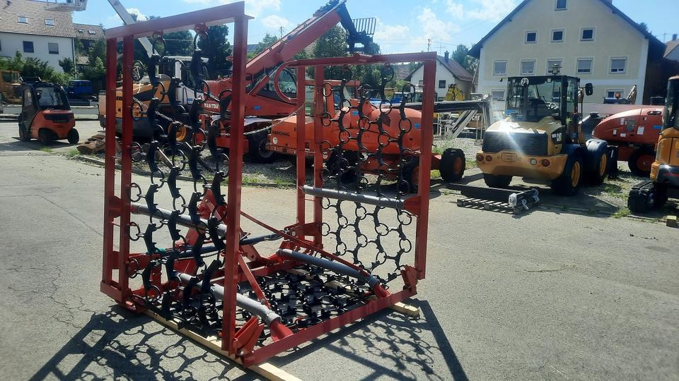 Neue Wiesenegge 6m hydraulisch Wiesenschleppe Fendt Schlepper - משדדת שרשרת: תמונה 4 Neue Wiesenegge 6m hydraulisch Wiesenschleppe Fendt Schlepper - משדדת שרשרת: תמונה 4