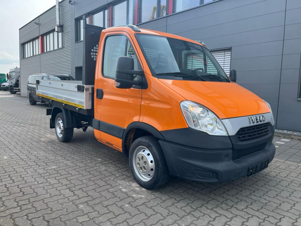 IVECO(I) IVECO(I) Daily Pritsche 29L13 - כלי רכב מסחרי במיטה שטוחה: תמונה 2 IVECO(I) IVECO(I) Daily Pritsche 29L13 - כלי רכב מסחרי במיטה שטוחה: תמונה 2