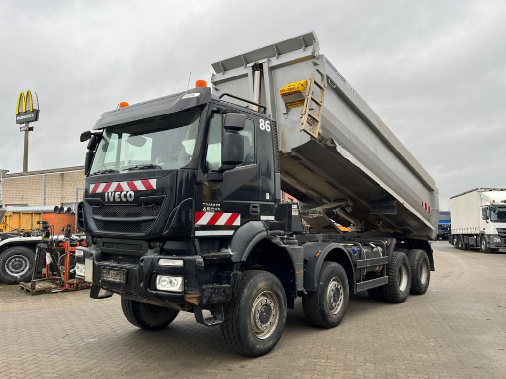IVECO-MAGIRUS TRACKER AD450TW 4 Achs Muldenkipper Meiller - מסיר פסולת: תמונה 1 IVECO-MAGIRUS TRACKER AD450TW 4 Achs Muldenkipper Meiller - מסיר פסולת: תמונה 1