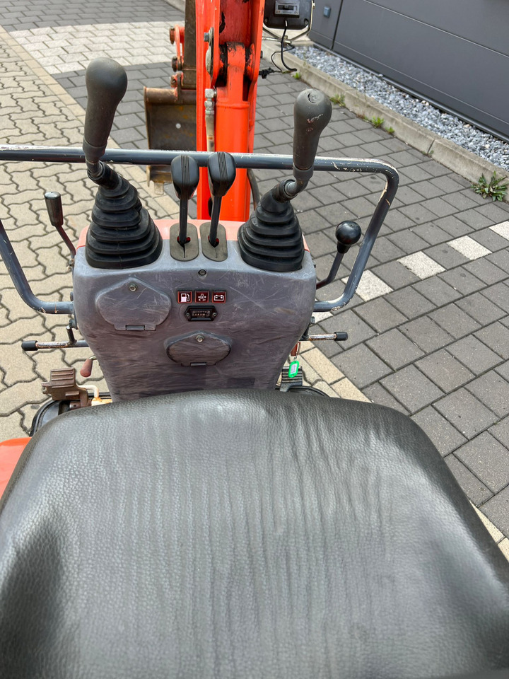 KUBOTA Minibagger U 10 - 3 Minibagger Kurzheck - מיני מחפר: תמונה 5 KUBOTA Minibagger U 10 - 3 Minibagger Kurzheck - מיני מחפר: תמונה 5