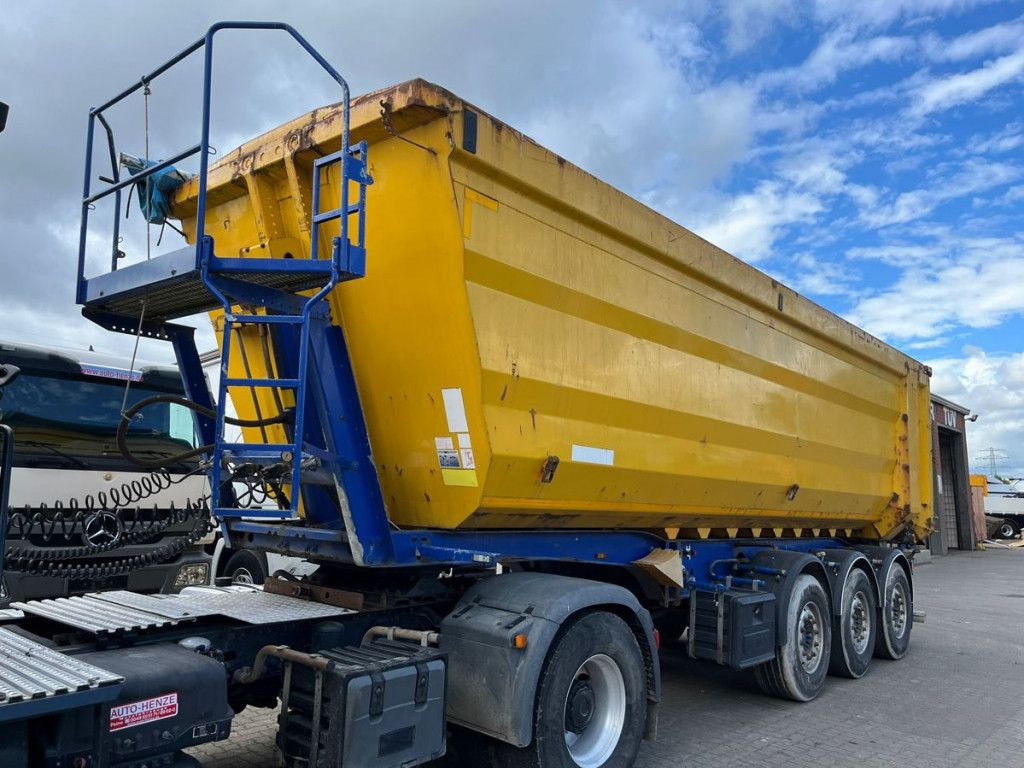 Kempf Hinterkippmulde SKM 35/3 Kippauflieger 40m³ Stah - סמיטריילר עם מזהיר: תמונה 4 Kempf Hinterkippmulde SKM 35/3 Kippauflieger 40m³ Stah - סמיטריילר עם מזהיר: תמונה 4