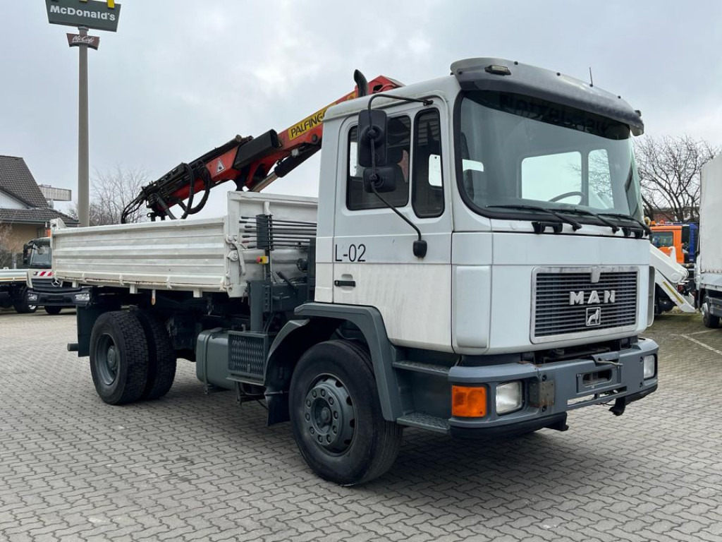 MAN MAN F90 2-Achs Kipper Kran 18.232 FK Palf. PK 8000 - מזהיר, משאית מנוף: תמונה 2 MAN MAN F90 2-Achs Kipper Kran 18.232 FK Palf. PK 8000 - מזהיר, משאית מנוף: תמונה 2