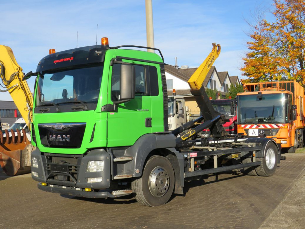 MAN MAN TG-S Abrollkipper 18.320 BL - משאית הרמת וו: תמונה 1 MAN MAN TG-S Abrollkipper 18.320 BL - משאית הרמת וו: תמונה 1