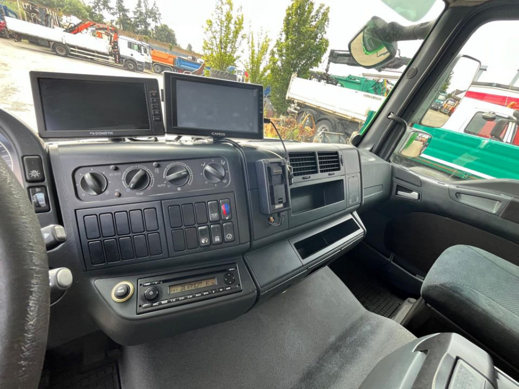 MAN TG-L 12.220 4x2 BL Standardkoffer LBW LBW 1.5 to - משאית תיבה: תמונה 3 MAN TG-L 12.220 4x2 BL Standardkoffer LBW LBW 1.5 to - משאית תיבה: תמונה 3