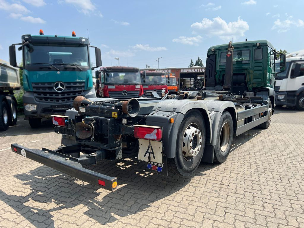 MAN TG-S 26.400 6x2-2 BL Abrollkipper org. nur237TKM - משאית הרמת וו: תמונה 4 MAN TG-S 26.400 6x2-2 BL Abrollkipper org. nur237TKM - משאית הרמת וו: תמונה 4
