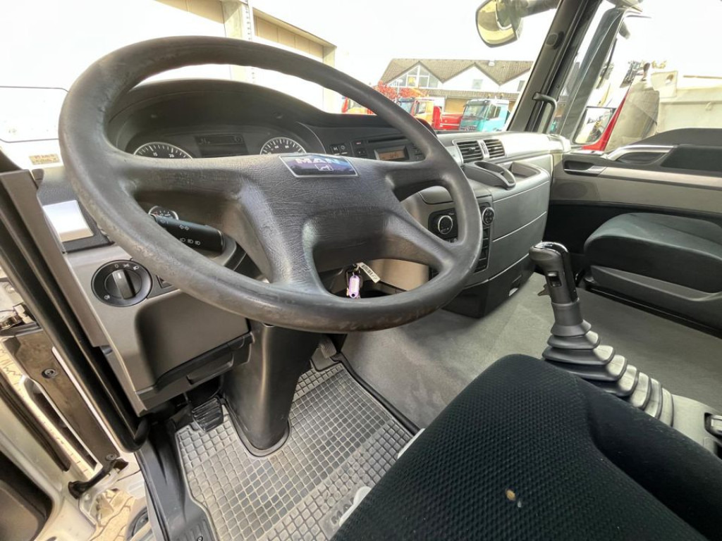 הַחכָּרָה MAN TG-S 26.440 6x4 BB 3-Achs Kipper Schalter MAN TG-S 26.440 6x4 BB 3-Achs Kipper Schalter: תמונה 9 הַחכָּרָה MAN TG-S 26.440 6x4 BB 3-Achs Kipper Schalter MAN TG-S 26.440 6x4 BB 3-Achs Kipper Schalter: תמונה 9