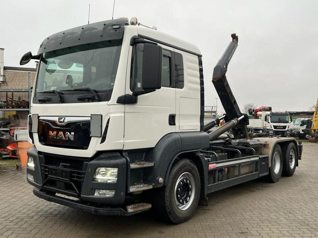MAN TG-S 26.460 6x2-2 BL Abrollkipper Meiller, Funk - משאית הרמת וו: תמונה 1 MAN TG-S 26.460 6x2-2 BL Abrollkipper Meiller, Funk - משאית הרמת וו: תמונה 1