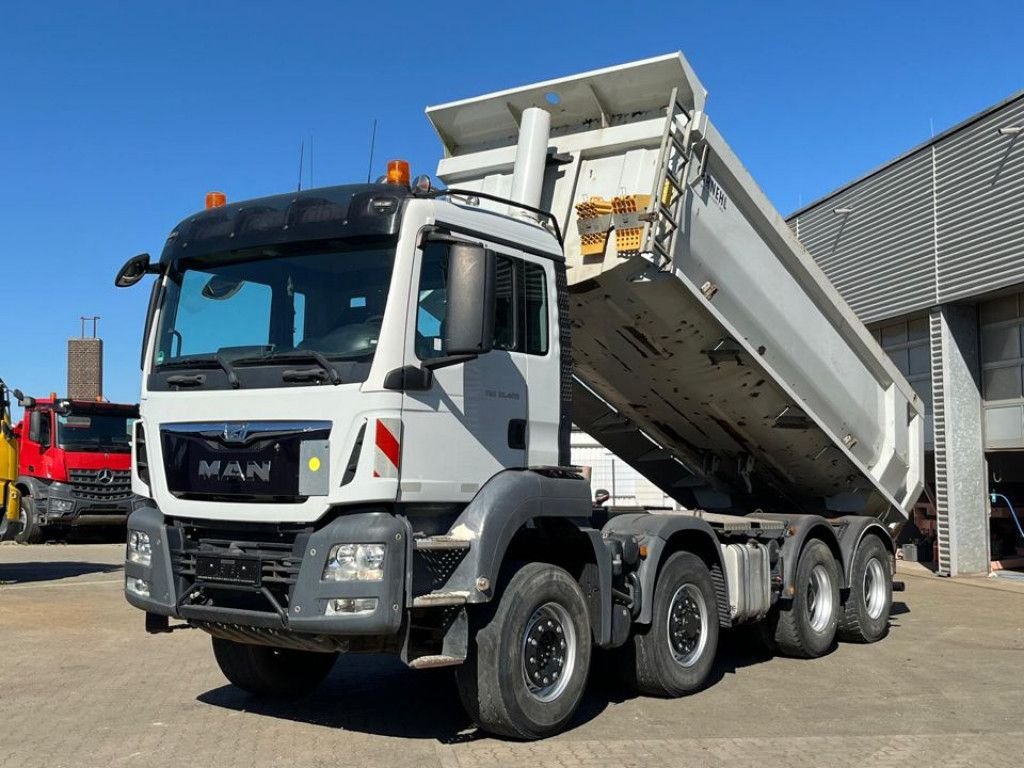 MAN TG-S 35.400 8x6H 4 Achs Muldenkipper Carnehl - משאית דילוג העמסה: תמונה 1 MAN TG-S 35.400 8x6H 4 Achs Muldenkipper Carnehl - משאית דילוג העמסה: תמונה 1