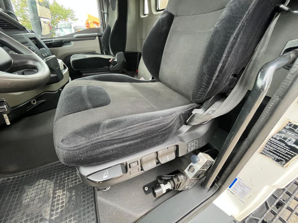 MAN TG-S 37.470 8x4 4-Achs Kipper Meiller Bordmatik - מזהיר: תמונה 5 MAN TG-S 37.470 8x4 4-Achs Kipper Meiller Bordmatik - מזהיר: תמונה 5