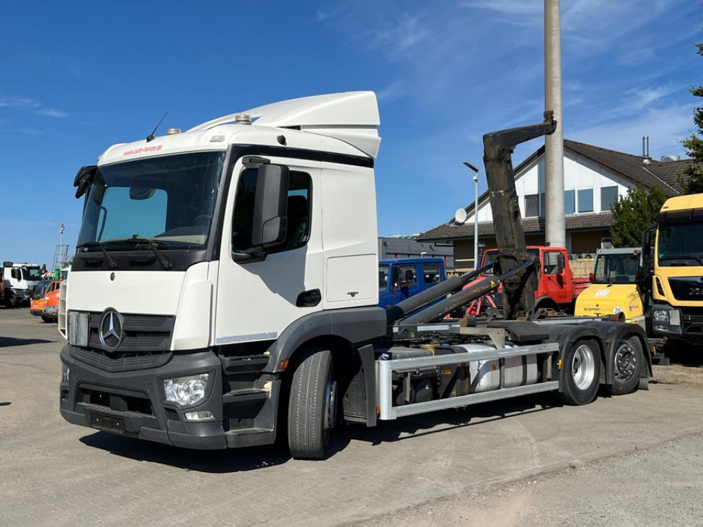 MERCEDES-BENZ Actros 2543 L 6x2 Abrollkipper MeillerLenk Lift - משאית הרמת וו: תמונה 1 MERCEDES-BENZ Actros 2543 L 6x2 Abrollkipper MeillerLenk Lift - משאית הרמת וו: תמונה 1