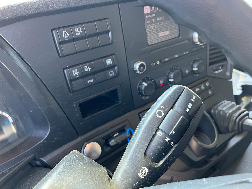 MERCEDES-BENZ Antos 2540 L 6x2 Pritsche LBW Coca Cola, 8,2m Getränke - משאית וילונות צד: תמונה 3 MERCEDES-BENZ Antos 2540 L 6x2 Pritsche LBW Coca Cola, 8,2m Getränke - משאית וילונות צד: תמונה 3