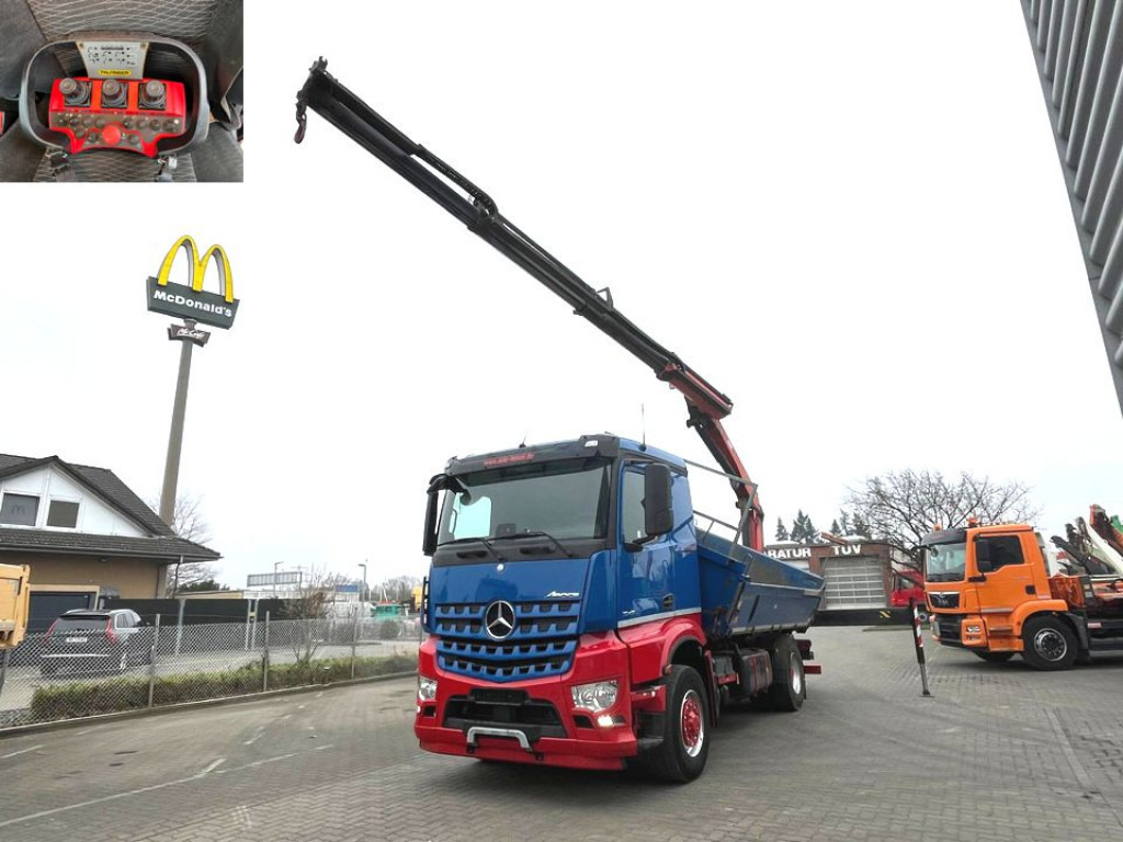 MERCEDES-BENZ Arocs 1845 4x4 HAD 2-Achs Allradkipper Heckkran Funk - מזהיר, משאית מנוף: תמונה 1 MERCEDES-BENZ Arocs 1845 4x4 HAD 2-Achs Allradkipper Heckkran Funk - מזהיר, משאית מנוף: תמונה 1