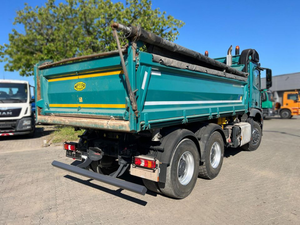 MERCEDES-BENZ Arocs 2636 6x6 HAD 3-Achs Allradkipper Meiller - מזהיר: תמונה 4 MERCEDES-BENZ Arocs 2636 6x6 HAD 3-Achs Allradkipper Meiller - מזהיר: תמונה 4