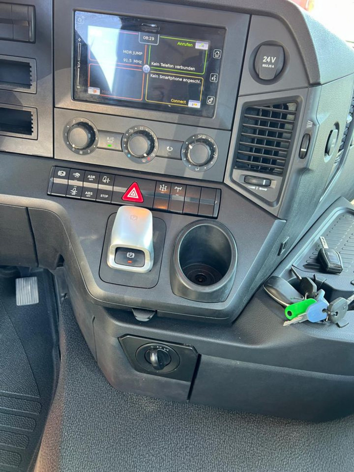 מזהיר MERCEDES-BENZ Arocs 2636 6x6 HAD 3-Achs Allradkipper Meiller: תמונה 8 מזהיר MERCEDES-BENZ Arocs 2636 6x6 HAD 3-Achs Allradkipper Meiller: תמונה 8