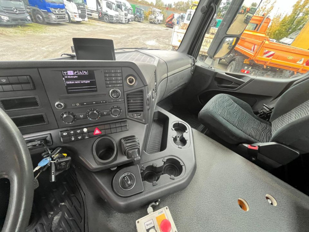 משאית MERCEDES-BENZ Arocs 3236 8x4 Betonmischer Deutsch Top AP Achsen: תמונה 10 משאית MERCEDES-BENZ Arocs 3236 8x4 Betonmischer Deutsch Top AP Achsen: תמונה 10