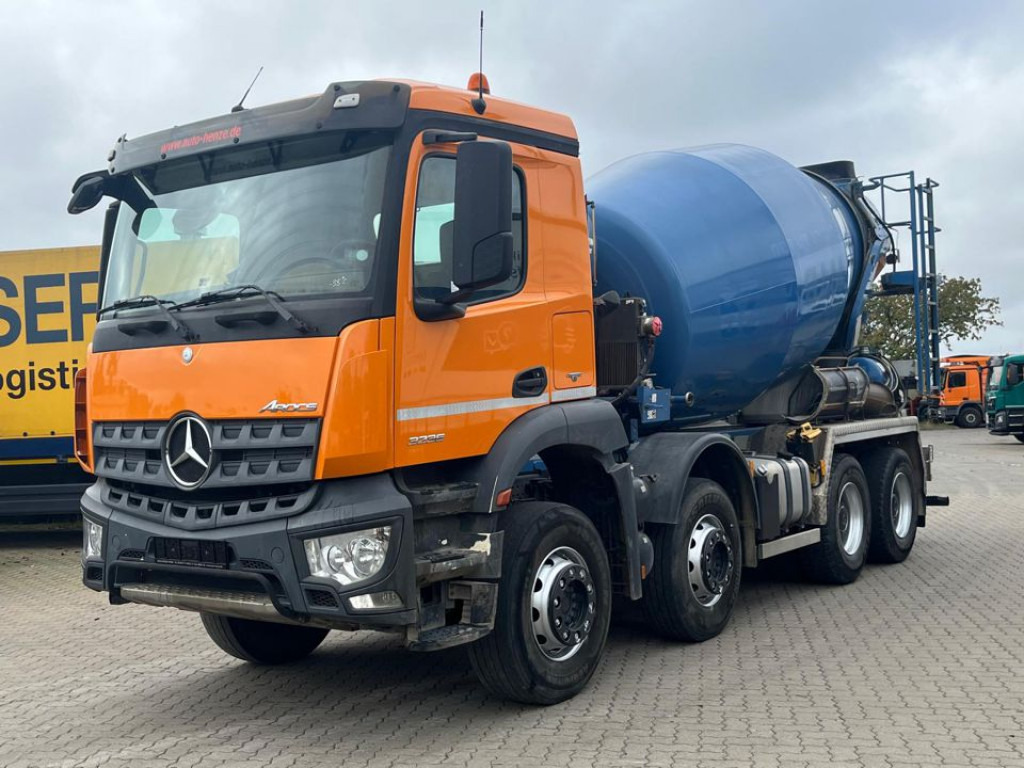 MERCEDES-BENZ Arocs 3236 8x4 Betonmischer Deutsch Top AP Achsen - משאית: תמונה 1 MERCEDES-BENZ Arocs 3236 8x4 Betonmischer Deutsch Top AP Achsen - משאית: תמונה 1