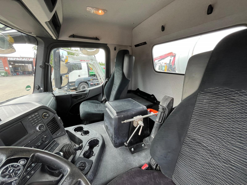 MERCEDES-BENZ Arocs 3240 B 8x4 Betonmischer Deutsch Top AP Achsen - משאית: תמונה 3 MERCEDES-BENZ Arocs 3240 B 8x4 Betonmischer Deutsch Top AP Achsen - משאית: תמונה 3