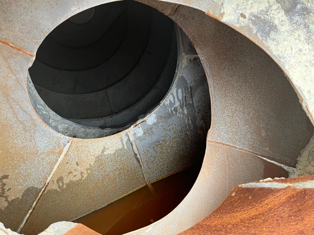 MERCEDES-BENZ Arocs 3240 B 8x4 Betonmischer Deutsch Top AP Achsen - משאית: תמונה 5 MERCEDES-BENZ Arocs 3240 B 8x4 Betonmischer Deutsch Top AP Achsen - משאית: תמונה 5