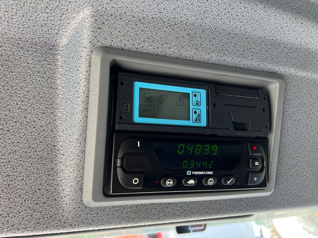 MERCEDES-BENZ Atego 1224 L Kühlkoffer LBW Tiefkühler 6,2m LBW - משאית קירור: תמונה 2 MERCEDES-BENZ Atego 1224 L Kühlkoffer LBW Tiefkühler 6,2m LBW - משאית קירור: תמונה 2