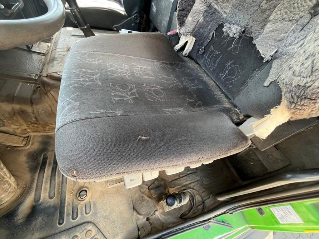 MERCEDES-BENZ SK 3535 AK 8x8 4 Achs Muldenkipper Meiller Deutsch - מזהיר: תמונה 3 MERCEDES-BENZ SK 3535 AK 8x8 4 Achs Muldenkipper Meiller Deutsch - מזהיר: תמונה 3