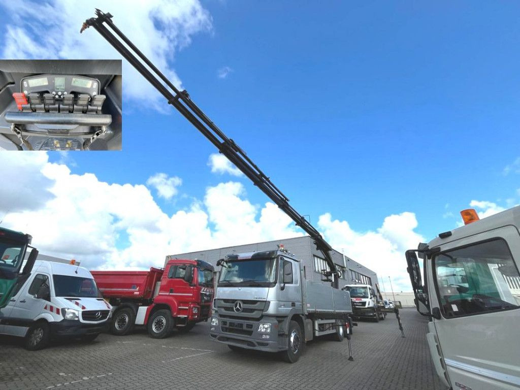 Mercedes-Benz Actros 2546 L 6x2 Pritsche Heckkran Hiab 288 6x - משאית צד נופל/ שטוחה, משאית מנוף: תמונה 3 Mercedes-Benz Actros 2546 L 6x2 Pritsche Heckkran Hiab 288 6x - משאית צד נופל/ שטוחה, משאית מנוף: תמונה 3