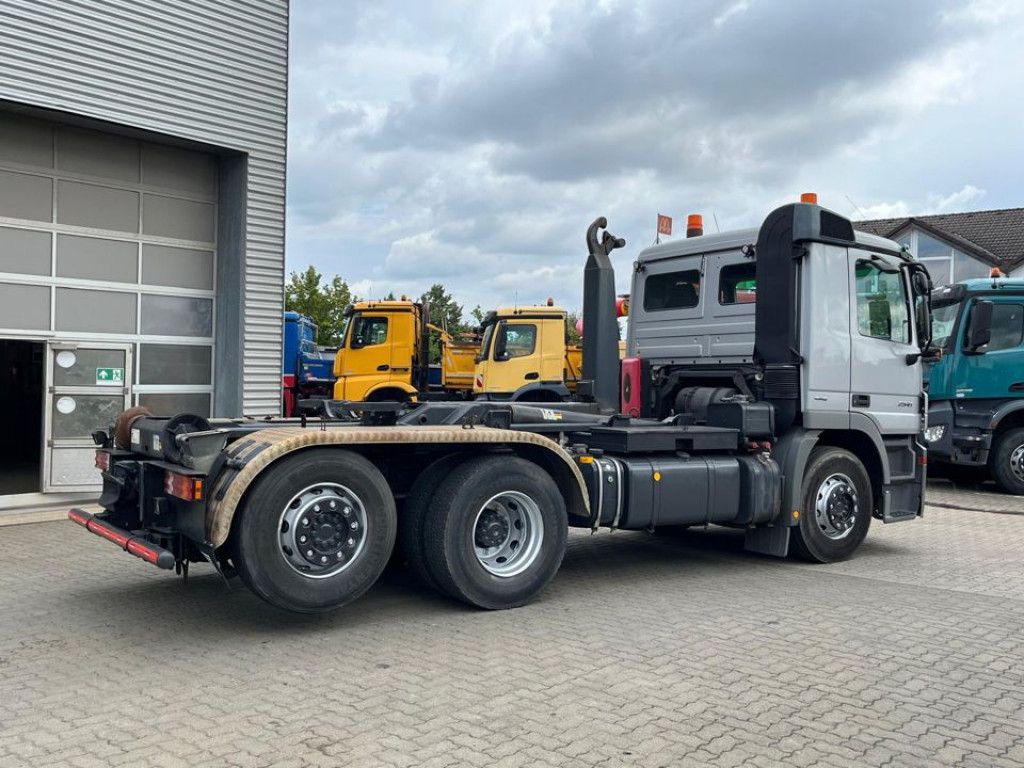 Mercedes-Benz Actros 2641 L 6x2 Abrollkipper 159TKM kuz.Radsta - משאית הרמת וו: תמונה 3 Mercedes-Benz Actros 2641 L 6x2 Abrollkipper 159TKM kuz.Radsta - משאית הרמת וו: תמונה 3