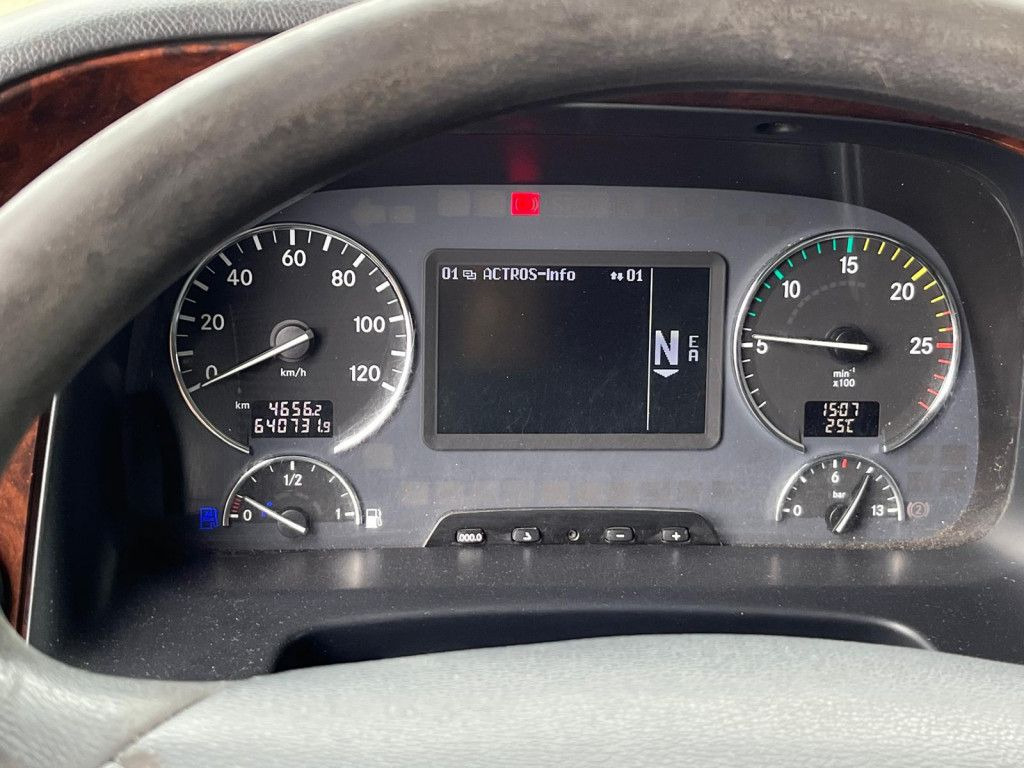 משאית צד נופל/ שטוחה, משאית מנוף Mercedes-Benz Actros 2646 L 6x4  Pritsche Kran Fassi 450 45m/t Mercedes-Benz Actros 2646 L 6x4  Pritsche Kran Fassi 450 45m/t: תמונה 7