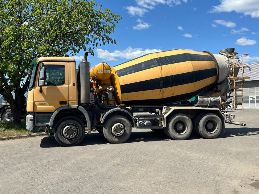 Mercedes-Benz Actros 3241 B 8x4 Betonmischer Liebherr, Deutsc - משאית הרמת וו: תמונה 3 Mercedes-Benz Actros 3241 B 8x4 Betonmischer Liebherr, Deutsc - משאית הרמת וו: תמונה 3
