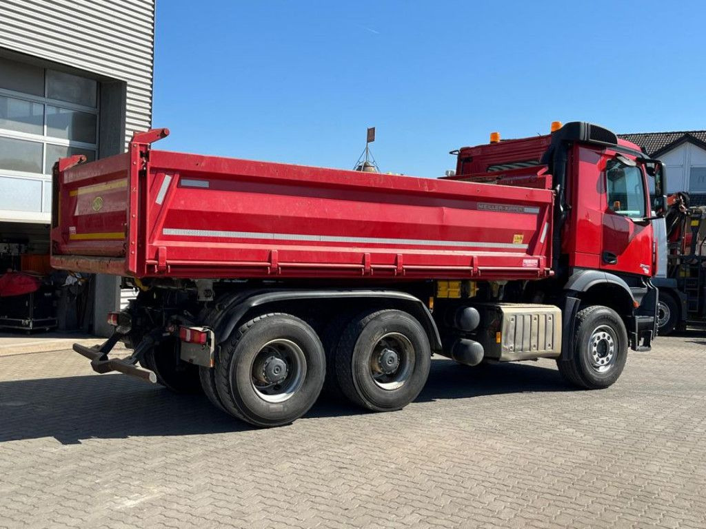 Mercedes-Benz Arocs 2648 6x4 3-Achs Kipper Bordmatik - מזהיר: תמונה 5 Mercedes-Benz Arocs 2648 6x4 3-Achs Kipper Bordmatik - מזהיר: תמונה 5