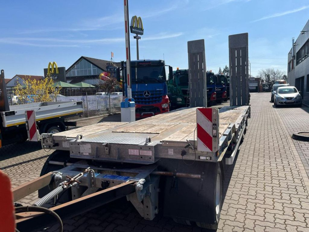 Müller-Mitteltal Tiefladeanhänger T 3 Profi 30,0 Tiefladeranhänge - קרון נגרר עם מטען נמוך: תמונה 1 Müller-Mitteltal Tiefladeanhänger T 3 Profi 30,0 Tiefladeranhänge - קרון נגרר עם מטען נמוך: תמונה 1
