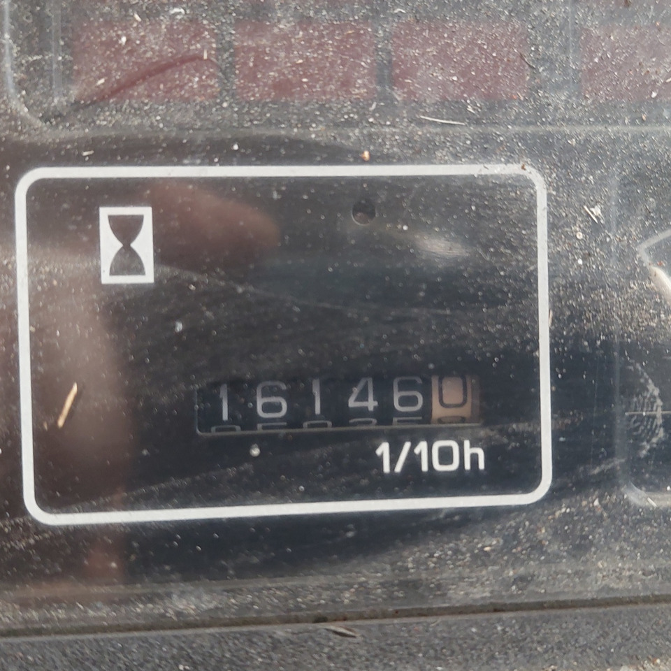 FV02 Nissan Baggage Tractor - טרקטור כבודה: תמונה 5 FV02 Nissan Baggage Tractor - טרקטור כבודה: תמונה 5