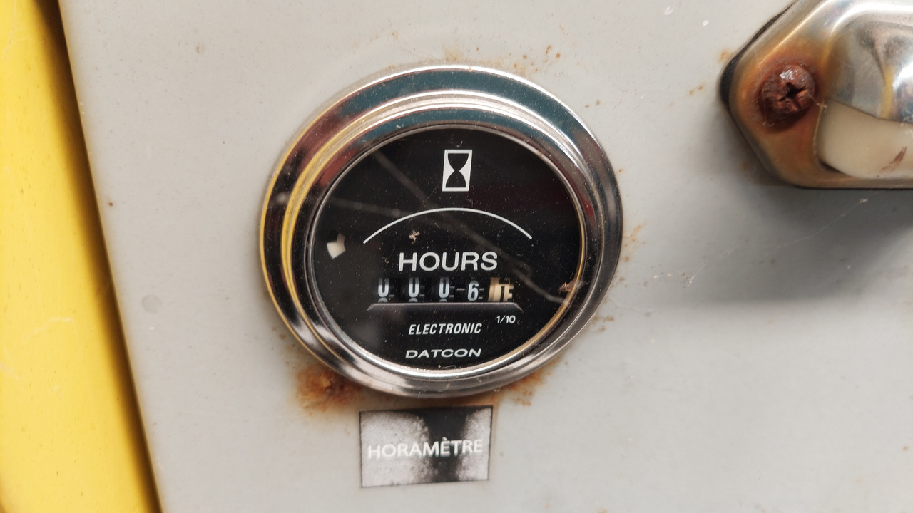 רכב להפשרה של מטוסים JBT GS320 Towable De-icer: תמונה 8 רכב להפשרה של מטוסים JBT GS320 Towable De-icer: תמונה 8