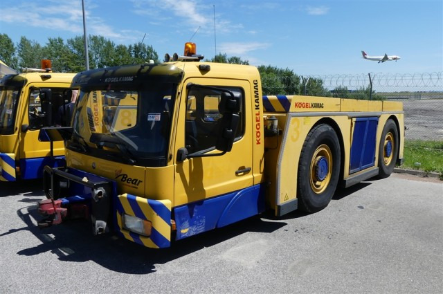 Pushback Kamag Towbear - טרקטור דחיפה לאחור: תמונה 1 Pushback Kamag Towbear - טרקטור דחיפה לאחור: תמונה 1