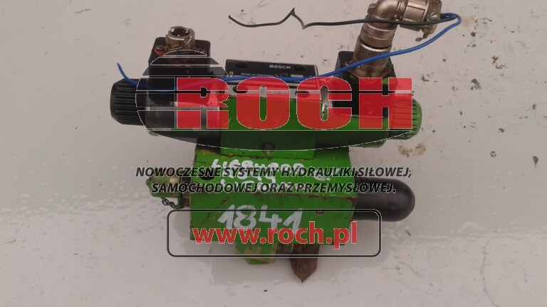 BOSCH 0913100148 - 1 SEKCYJNY + 081WV06P1N1002CS024/00D0 0810091353 Pmax 315 BAR + CEWKI 18370012.7 24V= 1,4A - שסתום הידרולי עבור מחפר סורק: תמונה 1 BOSCH 0913100148 - 1 SEKCYJNY + 081WV06P1N1002CS024/00D0 0810091353 Pmax 315 BAR + CEWKI 18370012.7 24V= 1,4A - שסתום הידרולי עבור מחפר סורק: תמונה 1