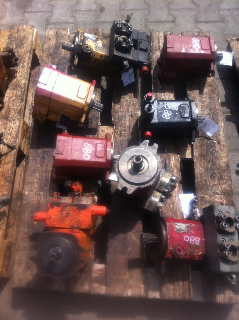 LINDE MMF63 - מנוע הידרולי עבור מחפר: תמונה 1 LINDE MMF63 - מנוע הידרולי עבור מחפר: תמונה 1