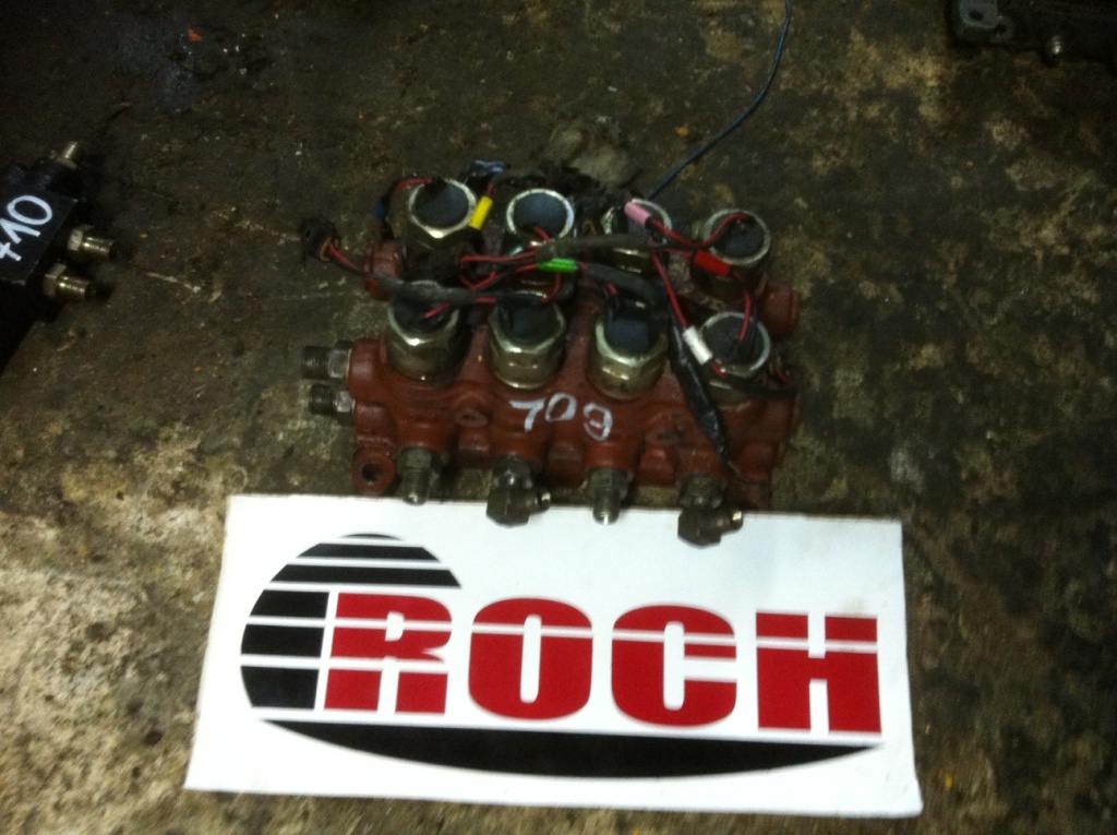 ZEXEL 86109 KRJ4022 307820-2240 - 4 SEKCYJNY - שסתום הידרולי עבור מכונת בנייה: תמונה 1 ZEXEL 86109 KRJ4022 307820-2240 - 4 SEKCYJNY - שסתום הידרולי עבור מכונת בנייה: תמונה 1