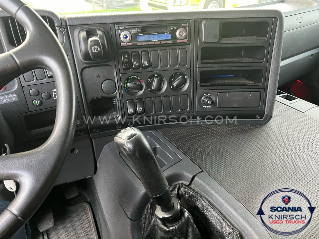 SCANIA P 270 DB4x2MNA - משאית תיבה: תמונה 2 SCANIA P 270 DB4x2MNA - משאית תיבה: תמונה 2