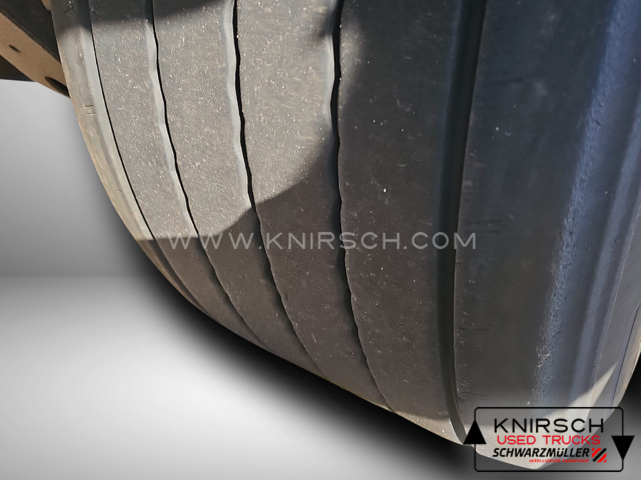 SCHWARZMUELLER J-3A-80 Plateausattel - קרון נגרר צד נופל/ שטוח: תמונה 5 SCHWARZMUELLER J-3A-80 Plateausattel - קרון נגרר צד נופל/ שטוח: תמונה 5