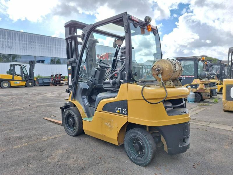 Caterpillar GP25N - מלגזת LPG: תמונה 4 Caterpillar GP25N - מלגזת LPG: תמונה 4