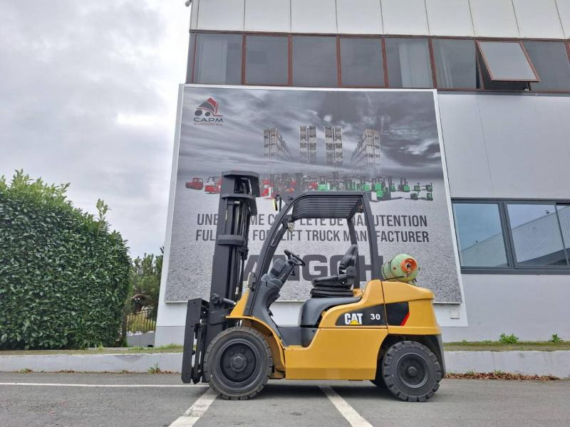 Caterpillar GP30NTD - מלגזת LPG: תמונה 3 Caterpillar GP30NTD - מלגזת LPG: תמונה 3