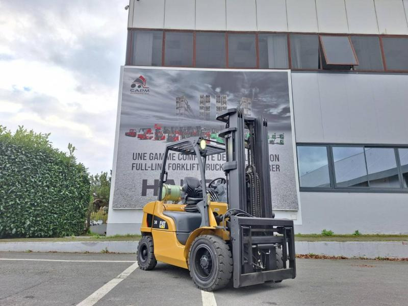 Caterpillar GP30NTD - מלגזת LPG: תמונה 2 Caterpillar GP30NTD - מלגזת LPG: תמונה 2