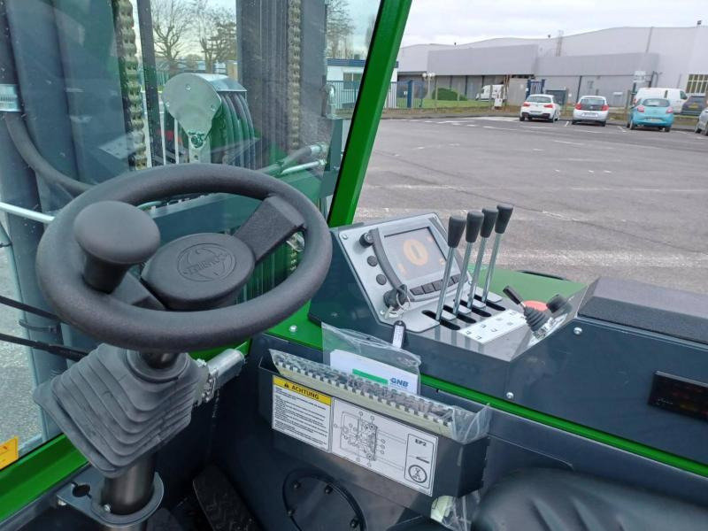 משאית הגעה ב-4 דרכים Combilift CBE3000: תמונה 11