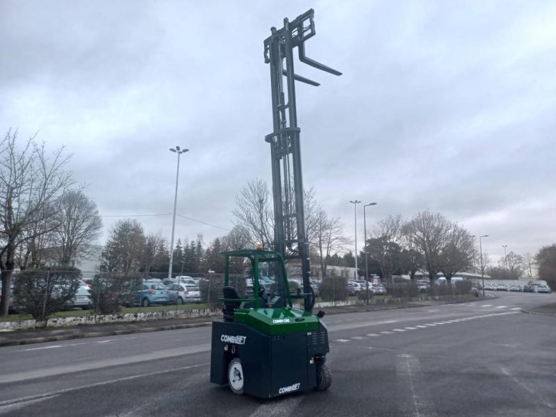 Combilift CBE3000 - משאית הגעה ב-4 דרכים: תמונה 2 Combilift CBE3000 - משאית הגעה ב-4 דרכים: תמונה 2