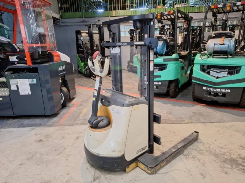 Crown ST3000-1.0 - מערים: תמונה 4 Crown ST3000-1.0 - מערים: תמונה 4