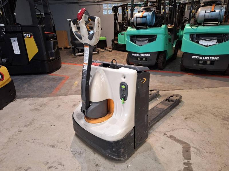 Crown WP3010-1.6 - משאית משטחים: תמונה 1 Crown WP3010-1.6 - משאית משטחים: תמונה 1