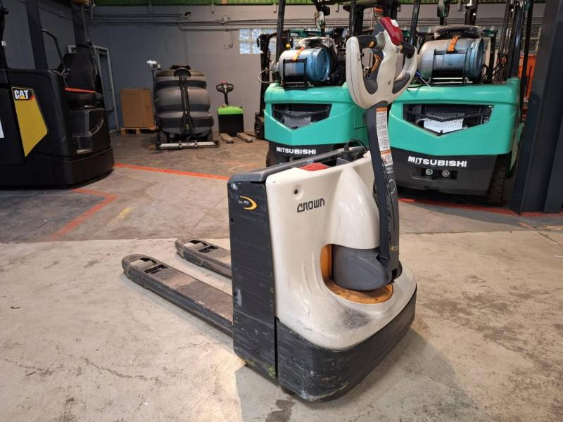 Crown WP3010-1.6 - משאית משטחים: תמונה 5 Crown WP3010-1.6 - משאית משטחים: תמונה 5