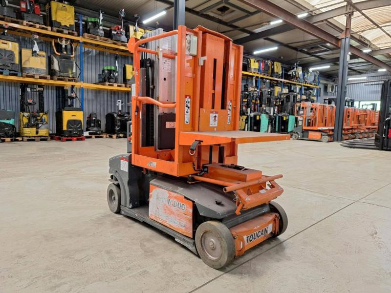 JLG Toucan Duo - מעלית תורן אנכית: תמונה 4 JLG Toucan Duo - מעלית תורן אנכית: תמונה 4