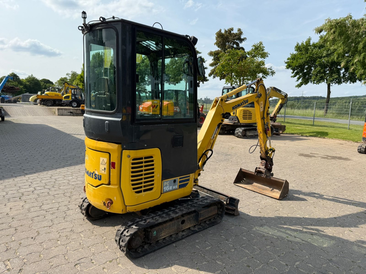 Komatsu PC 16R-3HS, Bj 17, 2210 BH, Tilt mit HS01, GL - מיני מחפר: תמונה 4 Komatsu PC 16R-3HS, Bj 17, 2210 BH, Tilt mit HS01, GL - מיני מחפר: תמונה 4