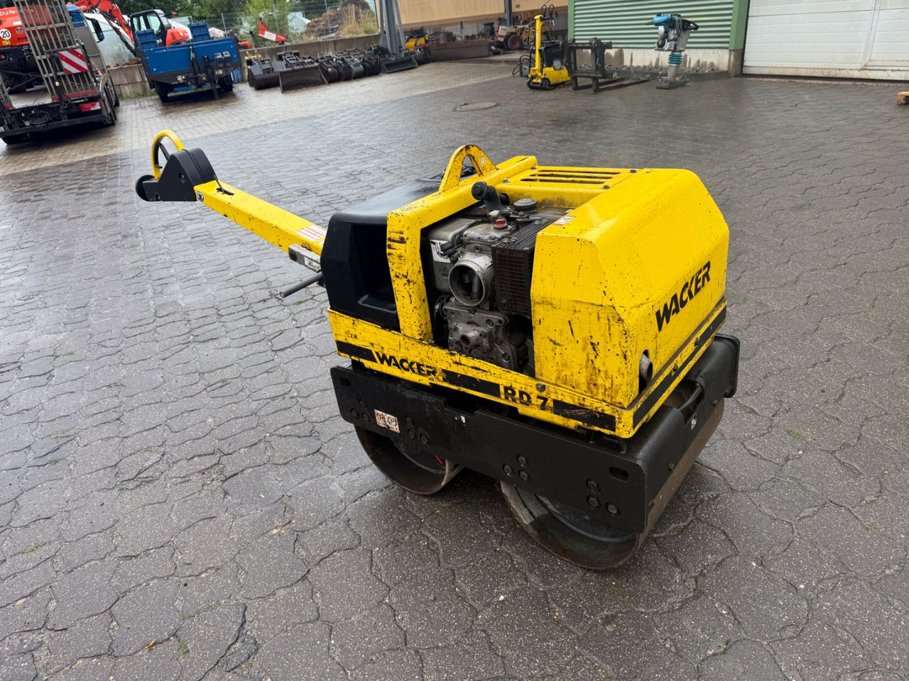 Wacker RD 7 H-S, Tandemwalze, Vibration, Wasser - מיני רולר: תמונה 1 Wacker RD 7 H-S, Tandemwalze, Vibration, Wasser - מיני רולר: תמונה 1