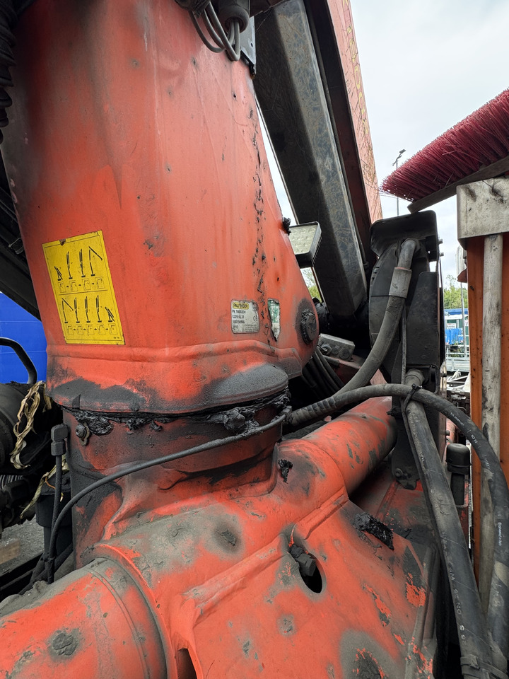 MERCEDES-BENZ Fassi Hiab Palfinger PK 18002D - משאית מנוף: תמונה 5 MERCEDES-BENZ Fassi Hiab Palfinger PK 18002D - משאית מנוף: תמונה 5